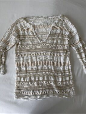 Victoria's Secret Cream and Beige Crochet V-Neck Sweater/swim coverup M
